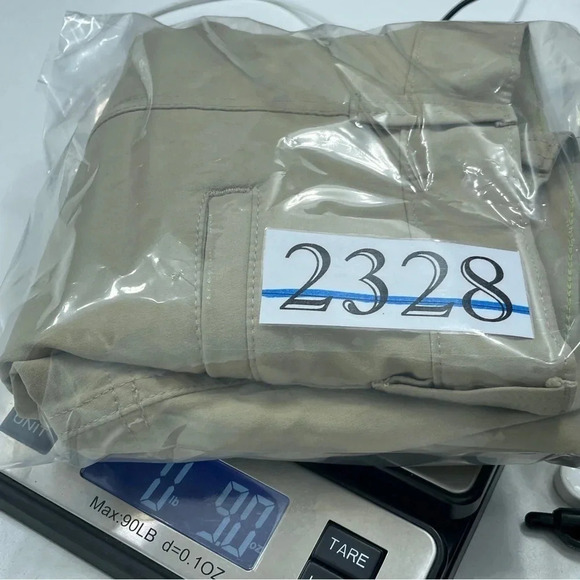 Eddie Bauer Mens Size 36 tan hiking shorts 2328 - Picture 9 of 9